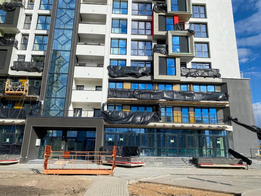 38102627.jpg